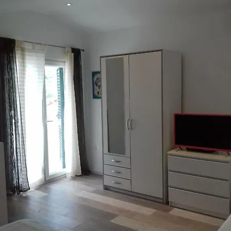 Apartman Nena *